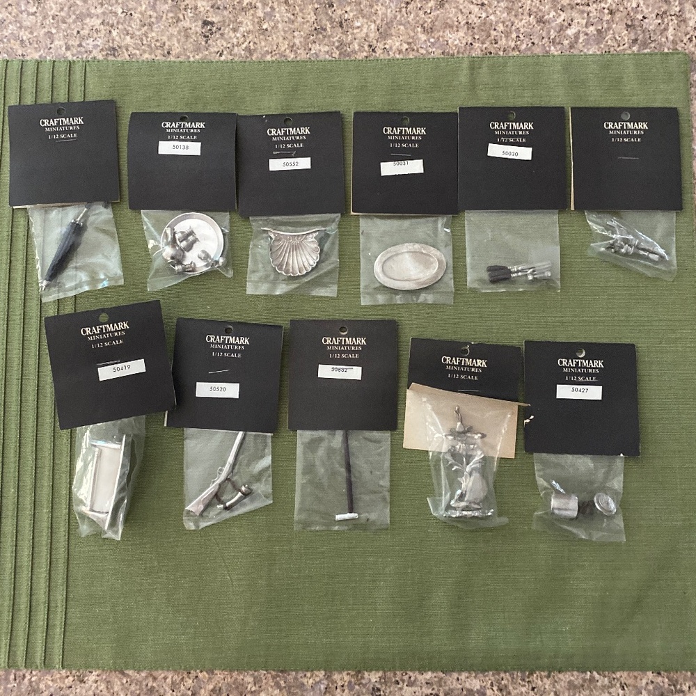 11 Craftmark Dollhouse Miniatures For Doll Houses 1/12 Scale